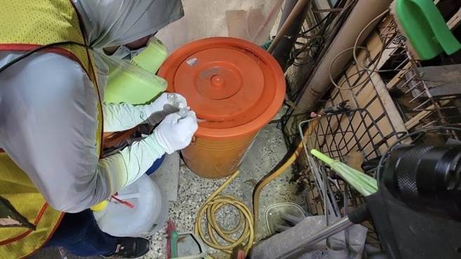 台南登革熱累計1萬4259例，南市衛生局呼籲市民持續配合市府防疫措施。(台南市衛生局提供／曹婷台南傳真)