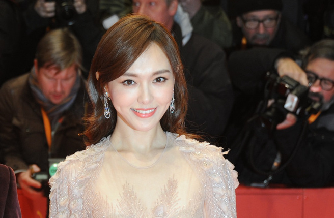 女星唐嫣日前拍戏受伤。（图／中新社）