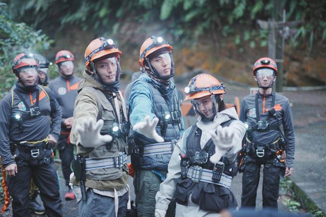 李玉璽開心與曹佑寧、邵雨薇合作。（《火星上的維納斯》提供）