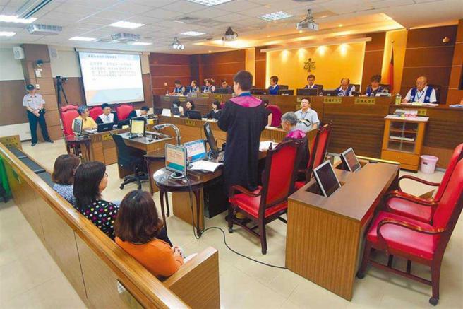 司法院发函各法院调查法官助理人数，基层法官认为是想挪用当国民法官的约聘公设辩护人，反弹声浪高涨。（图／报系资料照）