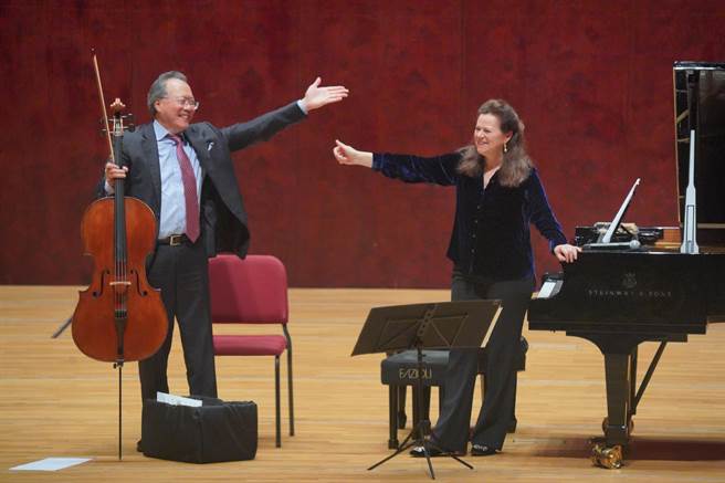 國際樂壇上的音樂組合，大提琴家馬友友與鋼琴搭檔凱瑟琳將在11月來台。（牛耳藝術提供／李欣恬台北傳真）