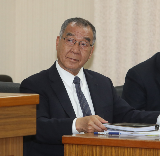 國防部長邱國正（圖）12日赴立法院外交及國防委員會，報告業務概況，並備質詢。（劉宗龍攝）