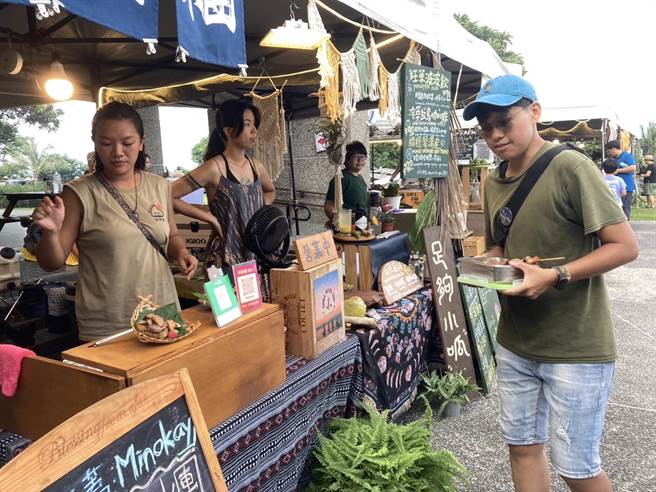 东管处「月光．海音乐会－永续活动的实践」，荣获荷兰非营利组织「绿色目的地基金会」环境与气候类2023全球百大目的地故事奖。（东管处提供／蔡旻妤台东传真）