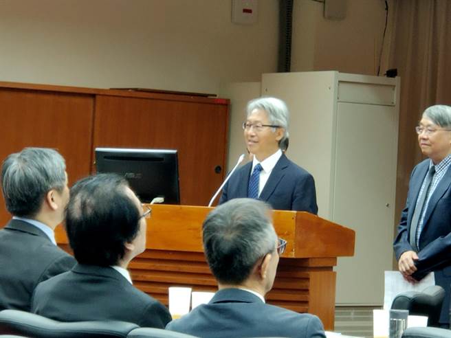 中研院院長廖俊智今日於立法院教文會接受質詢。(李侑珊攝)