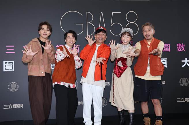 坤達（左起）、陳漢典、吳宗憲、Lulu黃路梓茵、KID今出席三立金鐘分享會。（羅永銘攝）