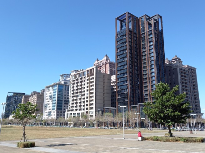 新竹縣的住宅大樓加上車位總價，今年第二季的中位房價為1700萬元，已經穩居全台第(圖/信義房屋 提供)