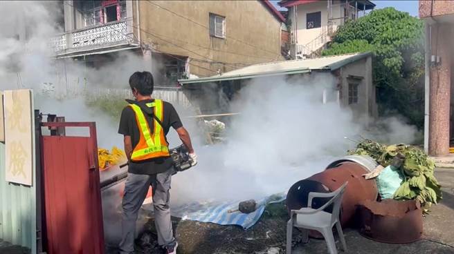 南投县新增登革热确诊个案2例，其中南投市患者有台南旅游史，而仁爱乡患者则从东南亚返国后确诊，全县累计12例。（南投市公所提供／杨静茹南投传真）