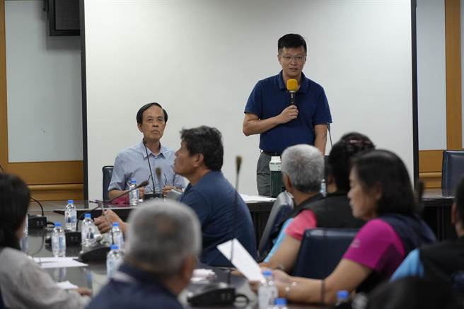 南投市登革热已累计4例，南投市长张嘉哲（右）呼吁民眾做好环境清消，市公所也应市民要求将展开孳生源清除工作计画。（南投市公所提供／杨静茹南投传真）