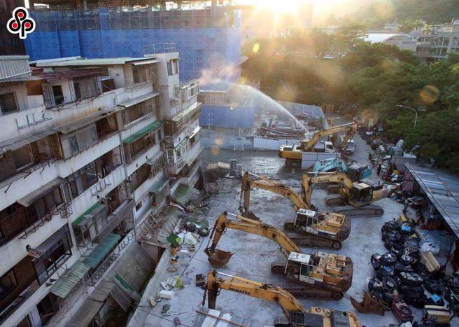 大直受損戶拆除。（本報資料照）