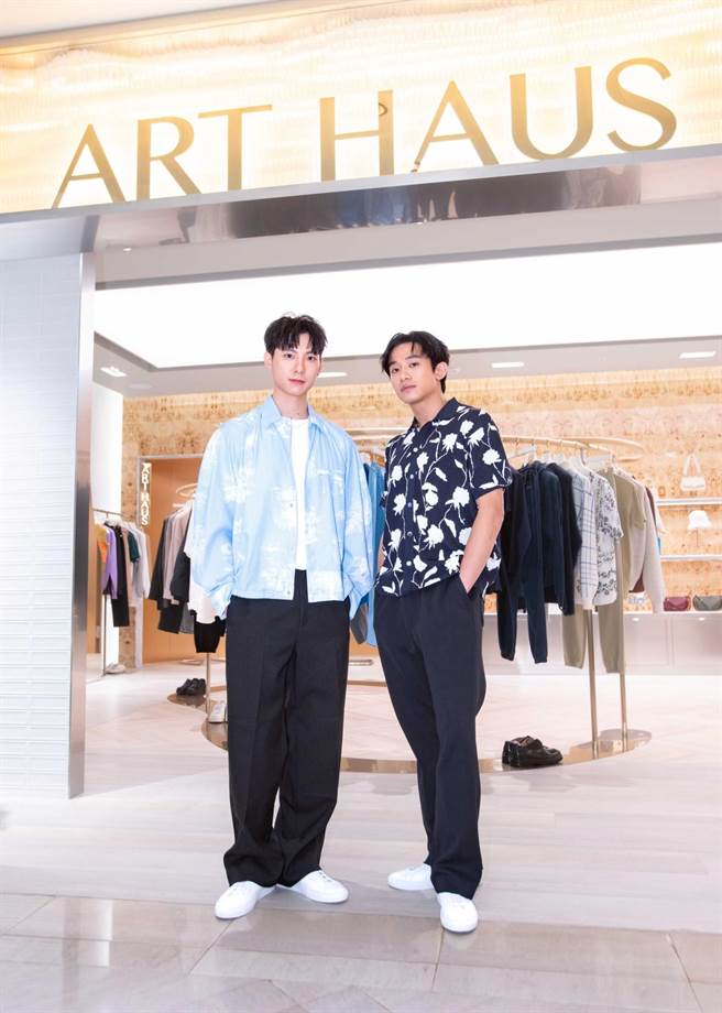 彭千祐（左）、初孟軒共同現身Art Haus台北新光三越信義新天地A9開幕活動。（Art Haus提供／黃唯淯台北傳真）