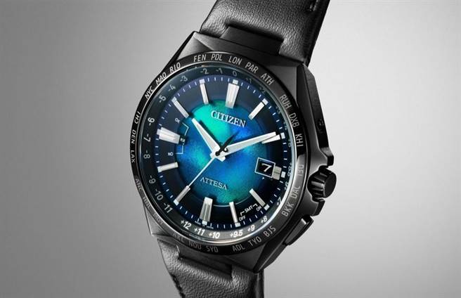 CITIZEN千彩之海CB0215-18L简约的大三针配置搭配无表耳设计与髮丝纹打磨，呈现内敛精致的气质，3万5800元。（CITIZEN提供）