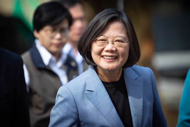 蔡英文当年如「捡到枪」般操作共谍案，在2020选举得利，如今证明乌龙一场，却没道歉。（示意图／资料照／袁庭尧摄）