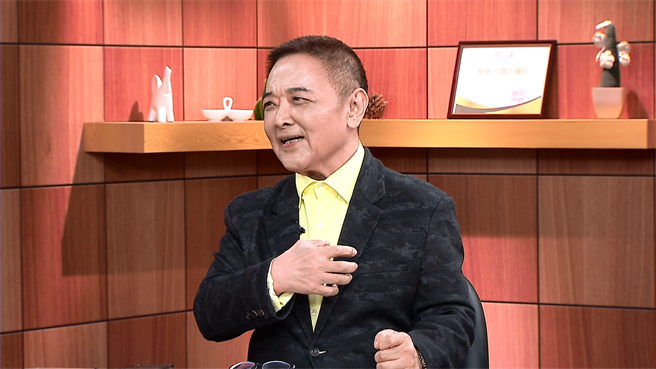 小亮哥谈到肺气肿经验，让他相当痛苦。（年代提供）