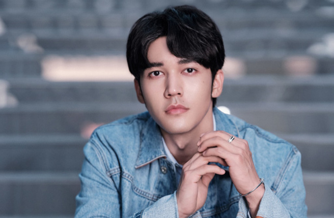 陈牧驰演出《封神第一部：朝歌封云》打开知名度。（图／ 陈牧驰Chen微博）