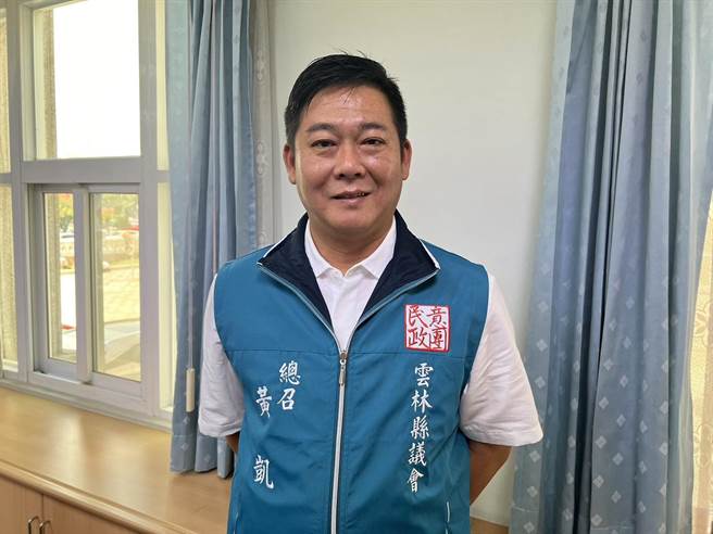 雲林縣議長沈宗隆今天（13日）在縣議會大會中請辭議長，無黨籍議員黃凱積極爭取議長寶座。（周麗蘭攝）