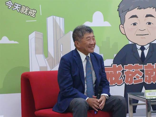 前卫福部长陈时中笑称，去年在媒体上公开宣示戒菸后，等于没有回头路，至今已戒菸将近500天。（王家瑜摄）