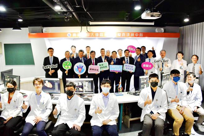 「临床影像拟真训练中心」将成为亚洲医学微创介入训练的重要基地。（图片来源：高雄医学大学提供）