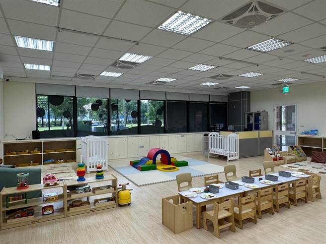 桃园市因公共建设多，吸引不少年轻家庭移入，虽然已经广设公共托育中心及家园，名额也逐年增加，但还是供不应求。（桃园市社会局提供／陈梦茹桃园传真）