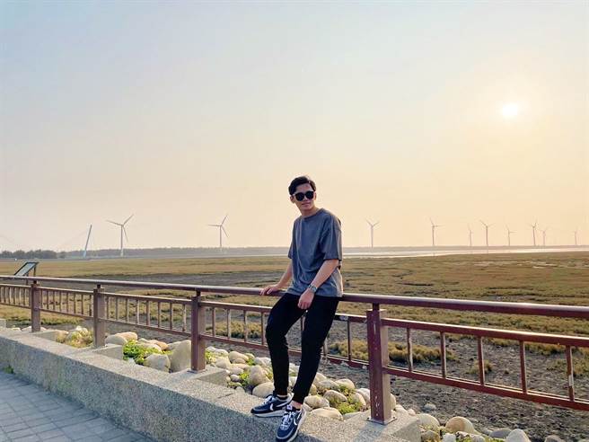 因负责国庆焰火当晚勤务，杨浩煜近日在网路讨论度高。（丰原分局提供／潘虹恩台中传真）