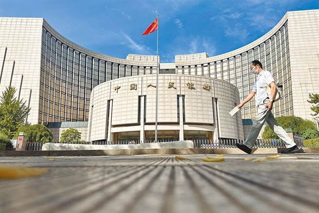 人行13日进行Q3金融数据发布会，就近期热点议题释出5大关键方向的说明。（中新社）