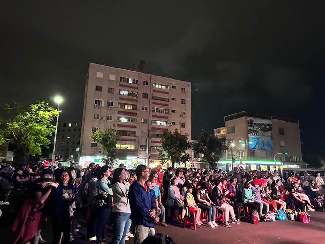 台东救国团终身学习成果展13日晚间举办，24组表演团队轮番登场。（救国团提供／蔡旻妤台东传真）