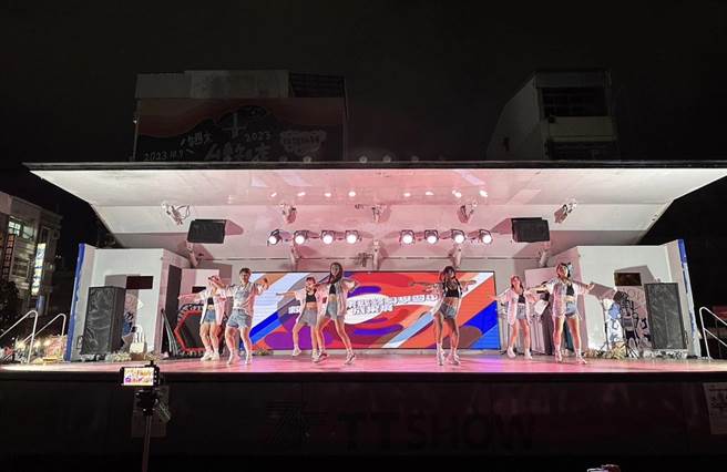 台东救国团终身学习成果展13日晚间举办，24组表演团队轮番登场。（救国团提供／蔡旻妤台东传真）