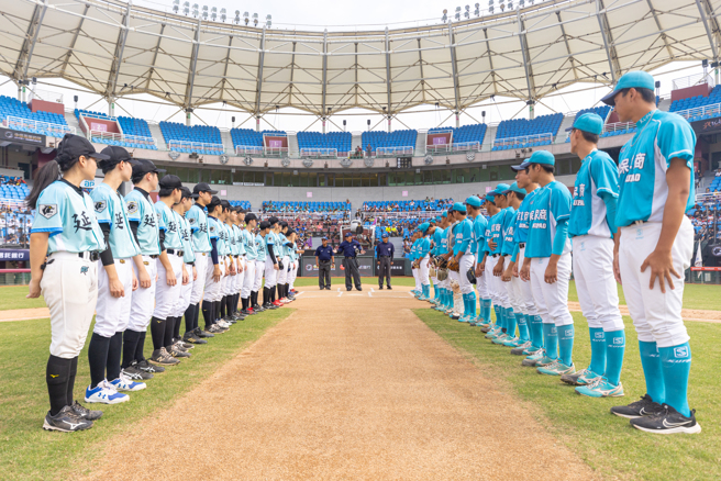 第11届黑豹旗开幕战由卫冕军谷保家商交手北市延平高中。（中华棒协提供）