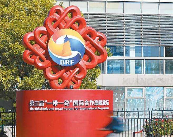 為提升雙邊關係，塔利班政府將參加中國舉辦的「一帶一路」高峰論壇。（中新社）