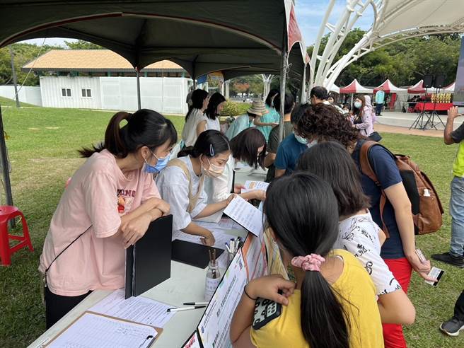 国家级高龄医学暨健康福祉中心即将完工，15日在斗六膨鼠森林公园举办成果发表会。（周丽兰摄）