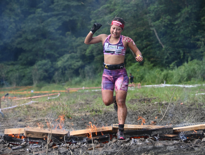 日本选手阵在穗香包办了今年斯巴达障碍跑两站4场的女子精英组冠军。（大会提供）