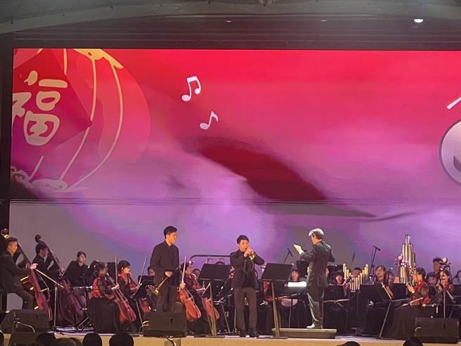 世客博66天展期吸1100萬參觀人次，15日晚間舉辦閉幕晚會。(呂筱蟬攝)