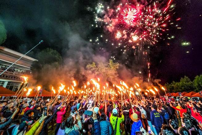 滇緬新年文化慶典「清境火把節」將在27日、28日登場，邀請遊客跟著滇緬民族一同唱跳歡慶。（南投縣政府提供／楊靜茹南投傳真）