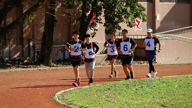 林業及自然保育署花蓮分署將招考森林護管員，正取3名，備取6名，月薪最高可達4.6萬元，即日起至11月16日開放通訊報名，12月16、17日二階段甄試。（林業及自然保育署花蓮分署提供／羅亦晽花蓮傳真）