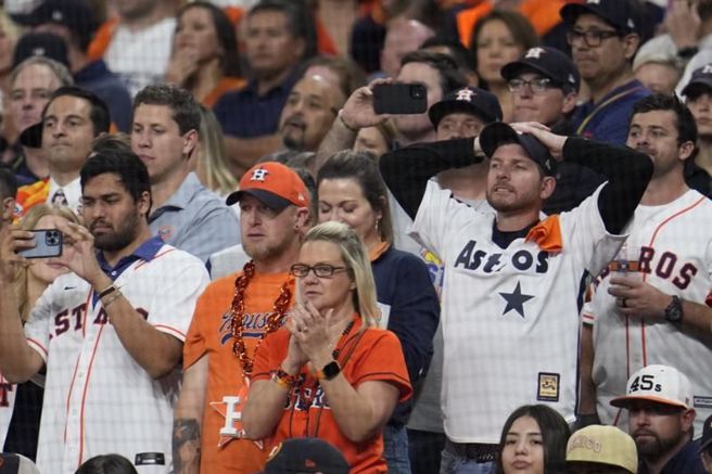 太空人主场球迷。（美联社）