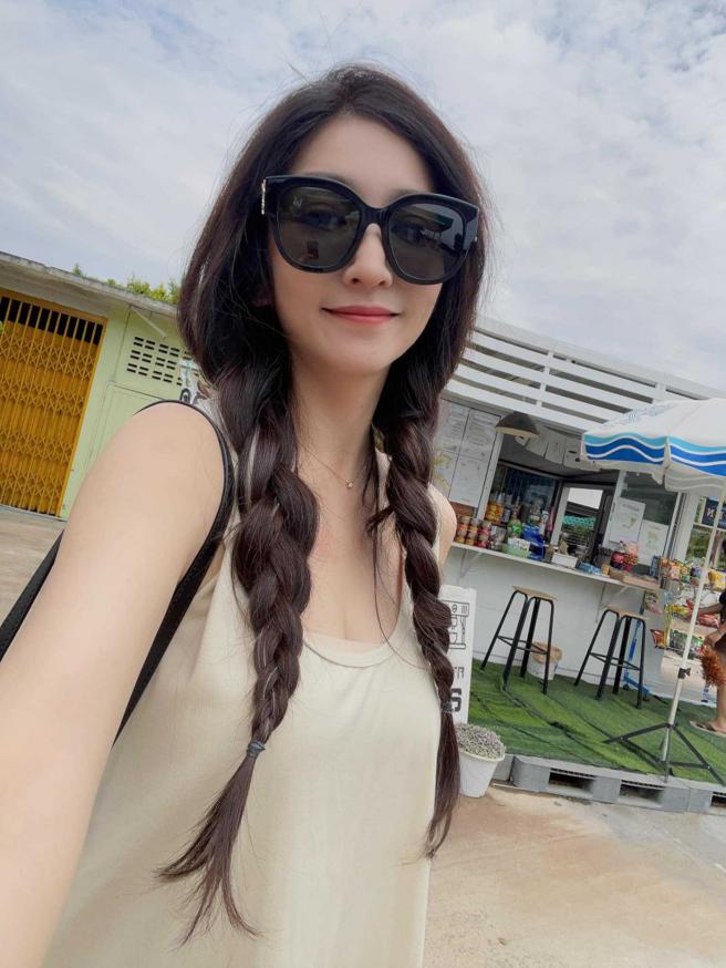 阿翔的老婆Grace出门前都要通过小孩那关。（图／取自Grace脸书）