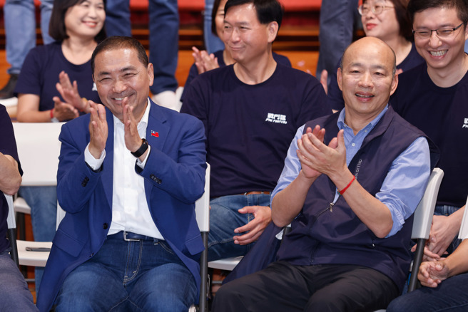 國民黨總統參選人侯友宜（左）、前高雄市長韓國瑜（右）。（資料照,陳信翰攝）