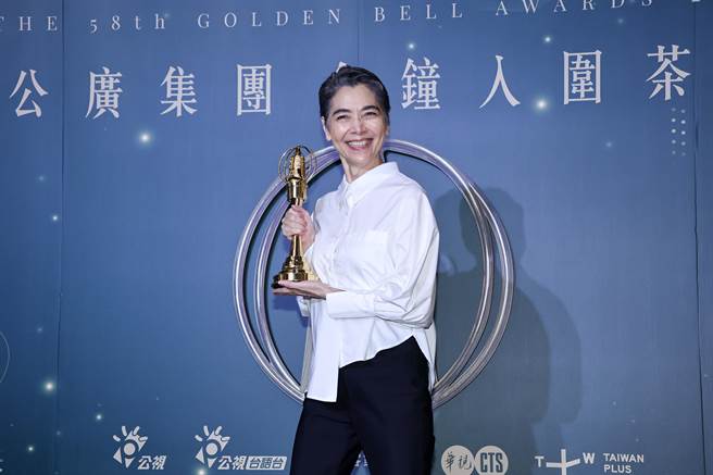 賴佩霞出席公廣集團金鐘入圍茶會。（羅永銘攝）