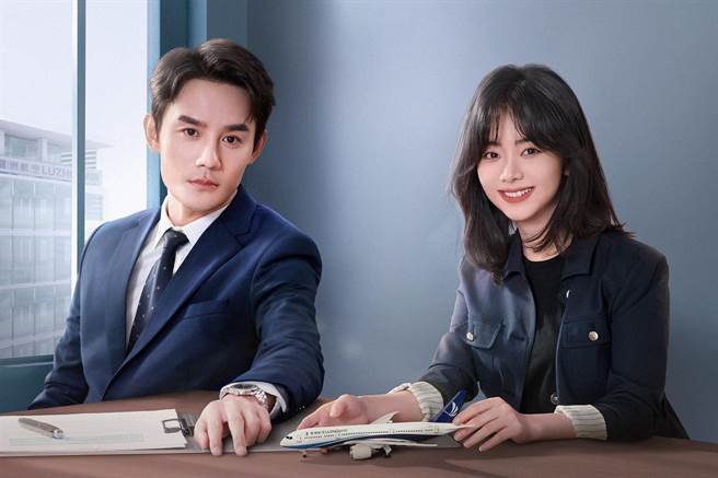 王凯、谭松韵首次合作共同主演航空职人剧《向风而行》。（中天娱乐台提供）