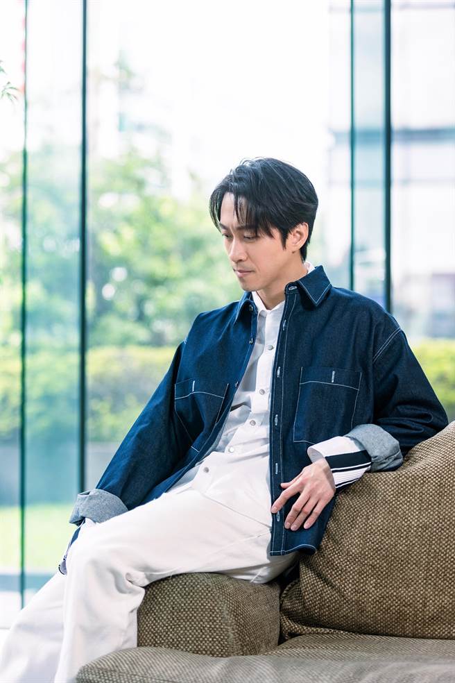 陈汉典私下沉稳，跟舞台上截然不同。（罗永铭摄）