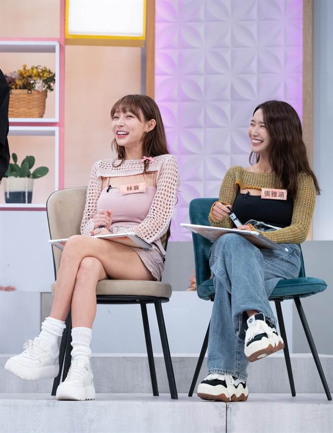 林襄（左）和张雅涵感情好到可以全裸在对方面前走来走去。（东森提供）