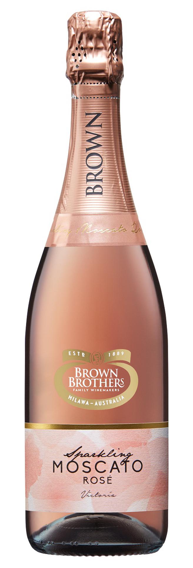 大润发澳洲布朗兄弟慕斯卡甜粉红气泡酒，原价399元，优惠价369元。（大润发提供）