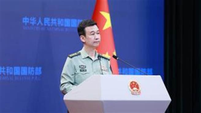 加侦察机在钓鱼台空域遭陆战机拦截，陆国防部严正交涉。（大陆国防部）