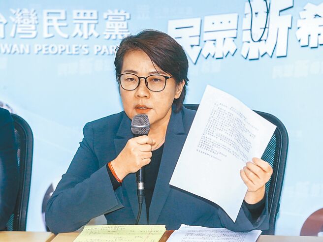 民眾黨總統參選人柯文哲競辦總幹事黃珊珊25日在臉書表示，希望不管能不能在總統選舉層次上合作成功，將來都還是要在國會與聯合政府內合作。（粘耿豪攝）