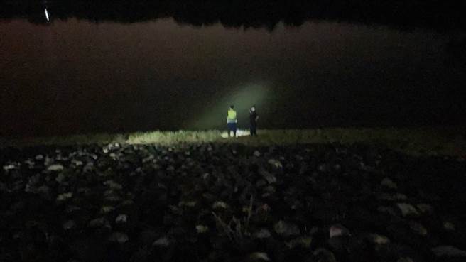 警方获报民眾失踪，循线发现人最后出现在凤山水库。（翻摄照片／洪靖宜高雄传真）