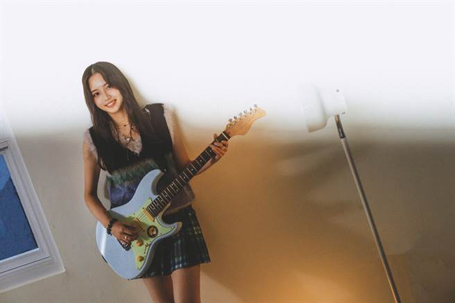 Bettii 杯缇推出出道首发单曲〈鲷鱼烧〉。（时大音乐提供）