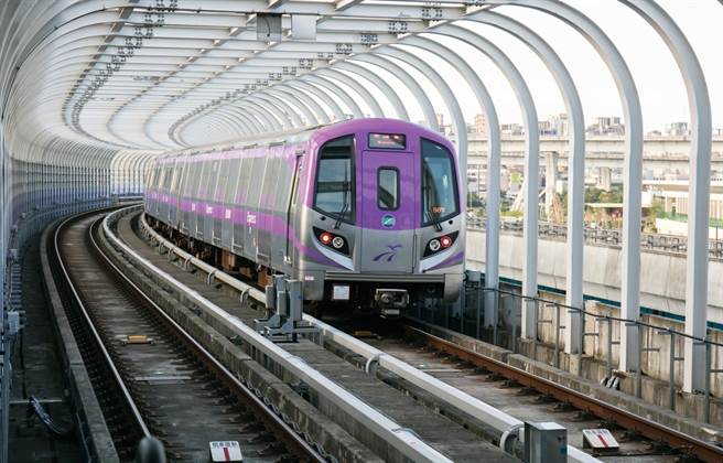 因應通勤乘客需求，機捷10月23日起增開晨峰加班車。（桃捷提供／蔡明亘桃園傳真）