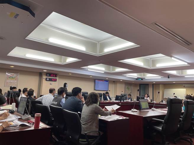 台北市兵役局今在台北市议会民政委员会工作报告。（蔡佩珈摄）
