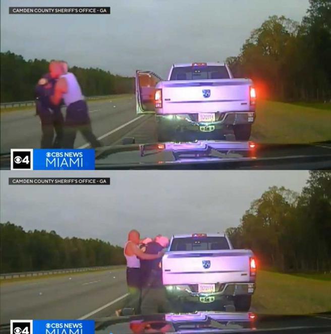 根据警方行车纪录器显示，库尔忽然抓狂袭警。（图／翻社自CBS）