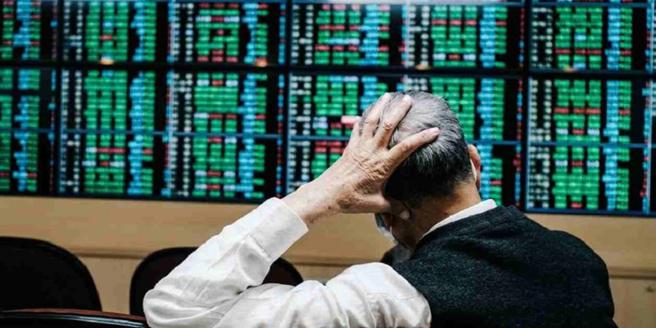 美股走跌，台股早盘挫逾百点。（图／本报资料照片）