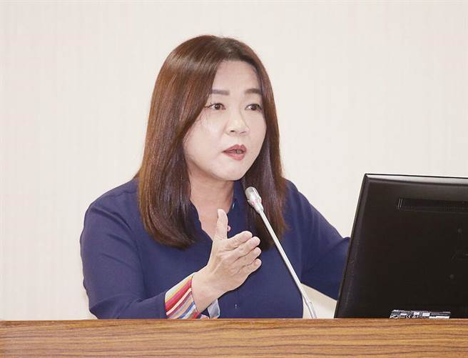 立法院外交及国防委员会排定25、26日审查国防部公开预算，国民党立委马文君提出冻结3亿元提案。（本报资料照片）